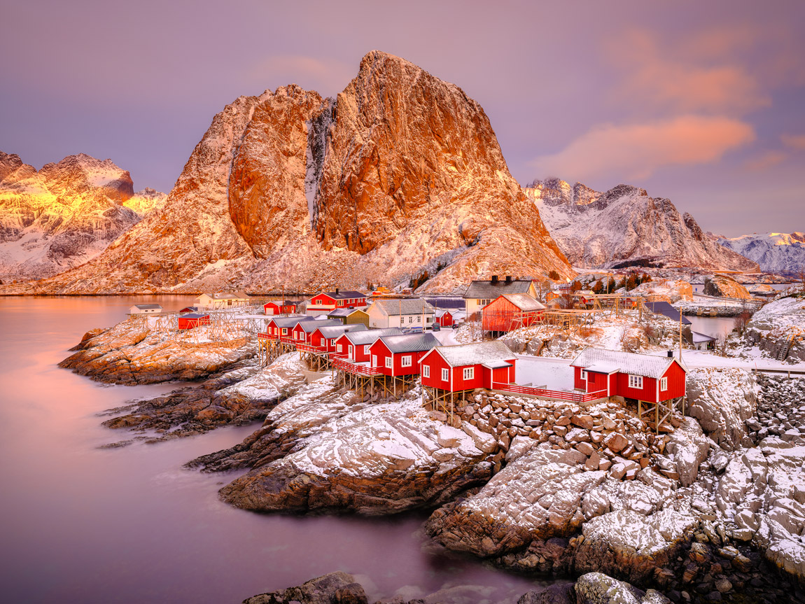 Hamnoy Red Cabins Sunrise